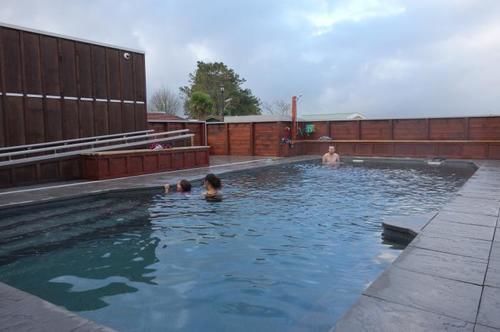 Parakai Springs Lodge Ngoại thất bức ảnh